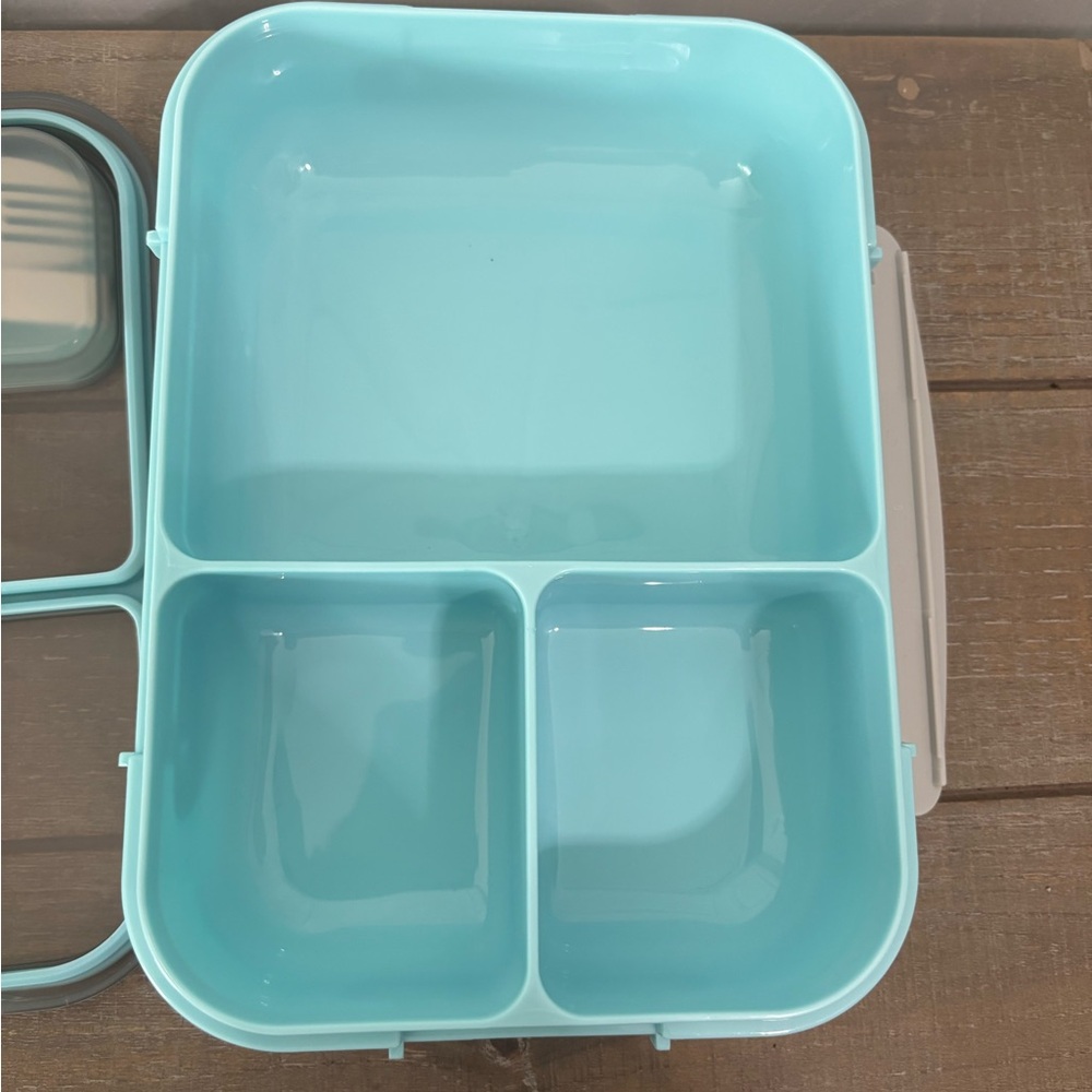 Russ Teal and Gray Food Storage Container - Picture 4 of 6